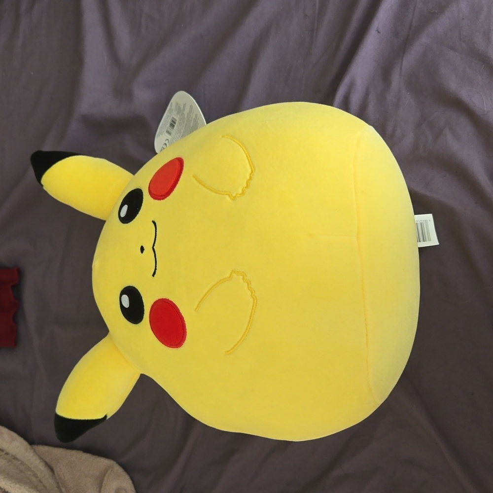 Pokémon Pikachu squishmallow